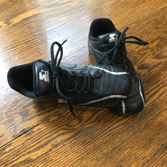 Youth Size 2 Starter Cleats - Picture 2 of 4